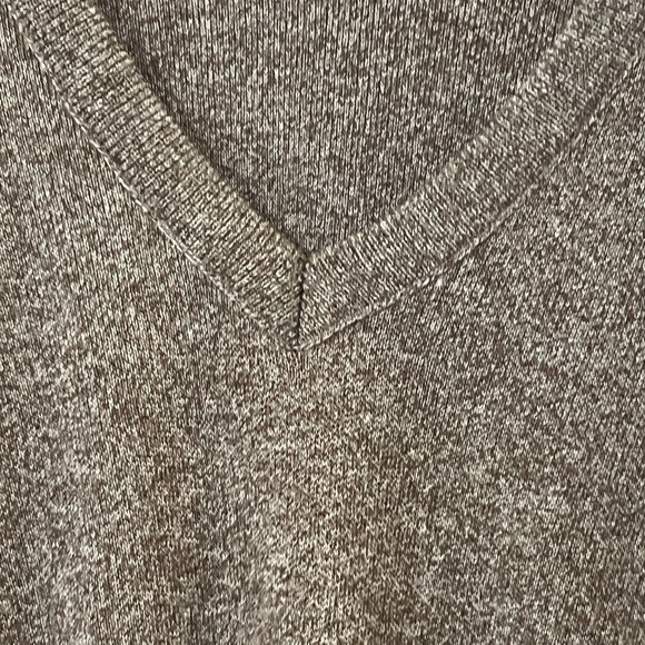 Jantzen USA Made Brown V-Neck Sweater L Long Sleeve Pullover Vintage Knit Top - Picture 4 of 9